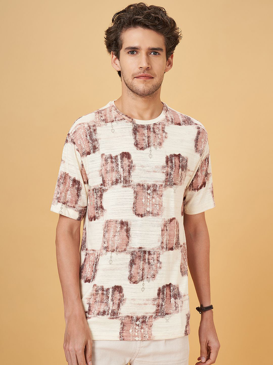 

7 Alt by Pantaloons Men Abstract Printed Round Neck Cotton Relaxed Fit T-Shirt, Beige