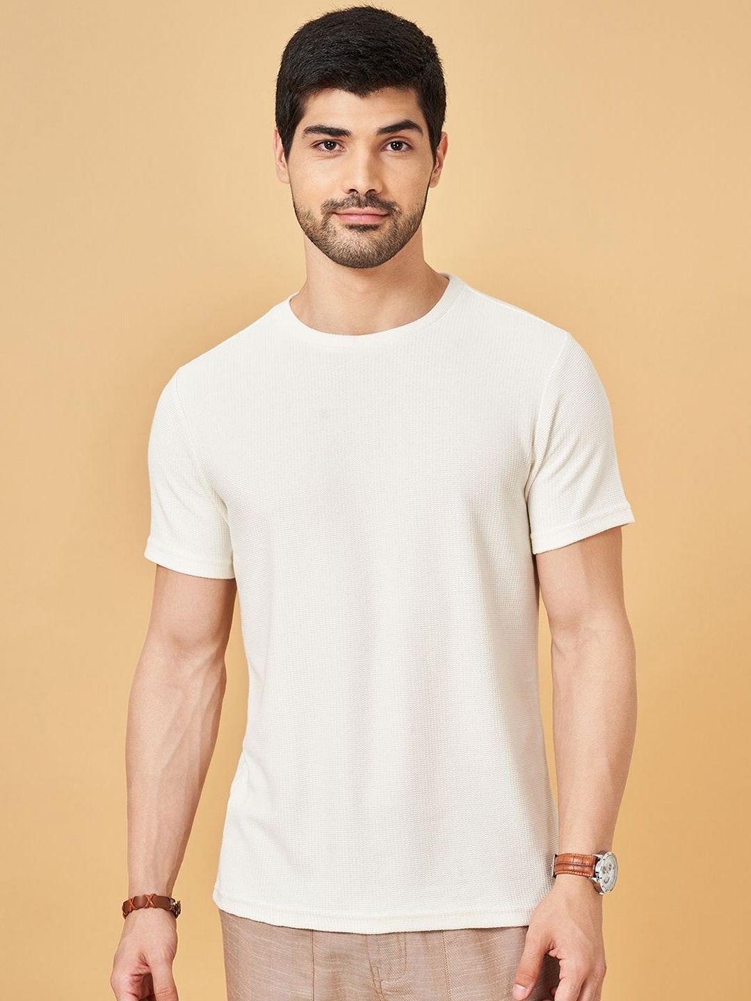 

7 Alt by Pantaloons Men Solid Round Neck Cotton Slim Fit T-Shirt, Olive
