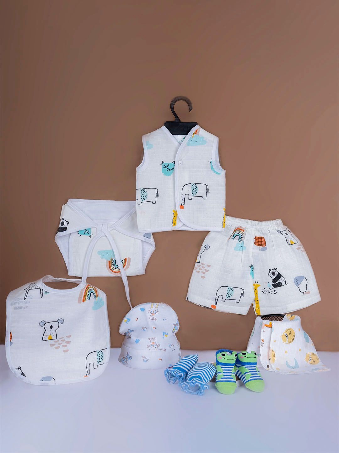 

Baby Moo Infants 8 Pcs Pure Cotton Baby Apparel Gift Set, White