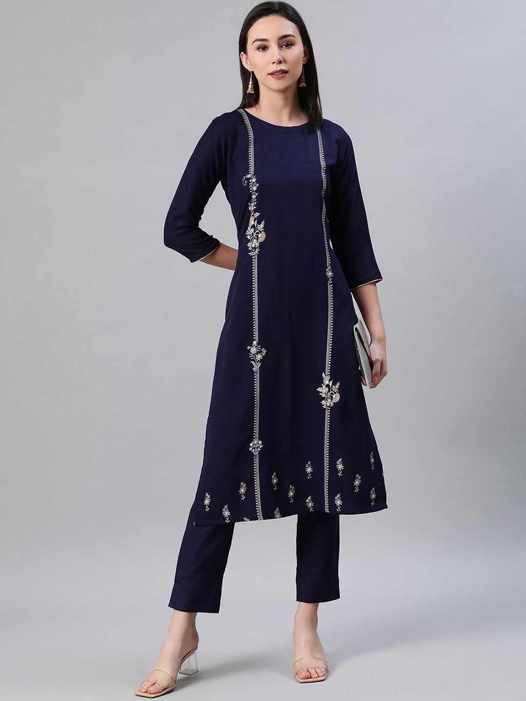 

ZIYAA Blue Floral Printed Round Neck Three-Quarter Sleeves Straight Kurta With Trousers