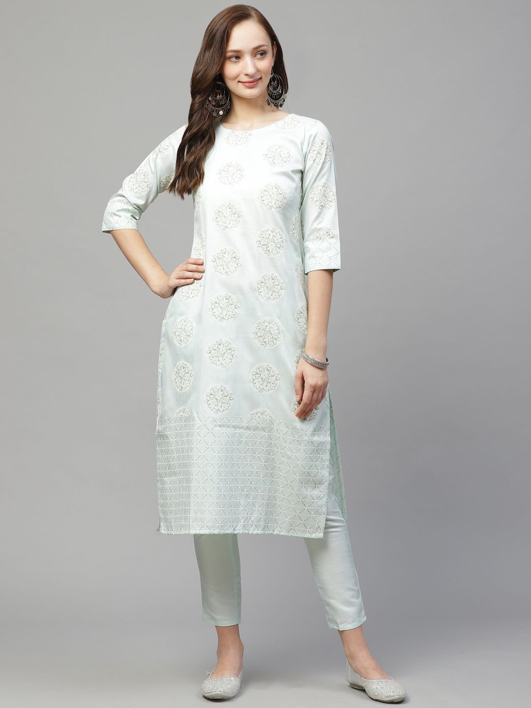 

ZIYAA Green Floral Printed Round Neck Straight Kurta with Trousers