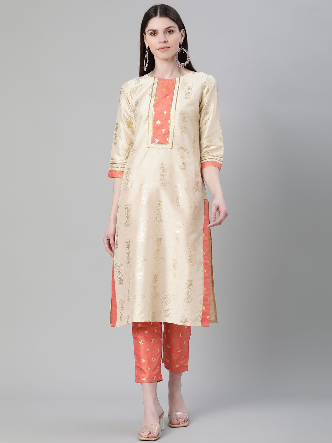 

ZIYAA Cream Coloured Floral Printed Gotta Patti Straight Kurta with Trousers