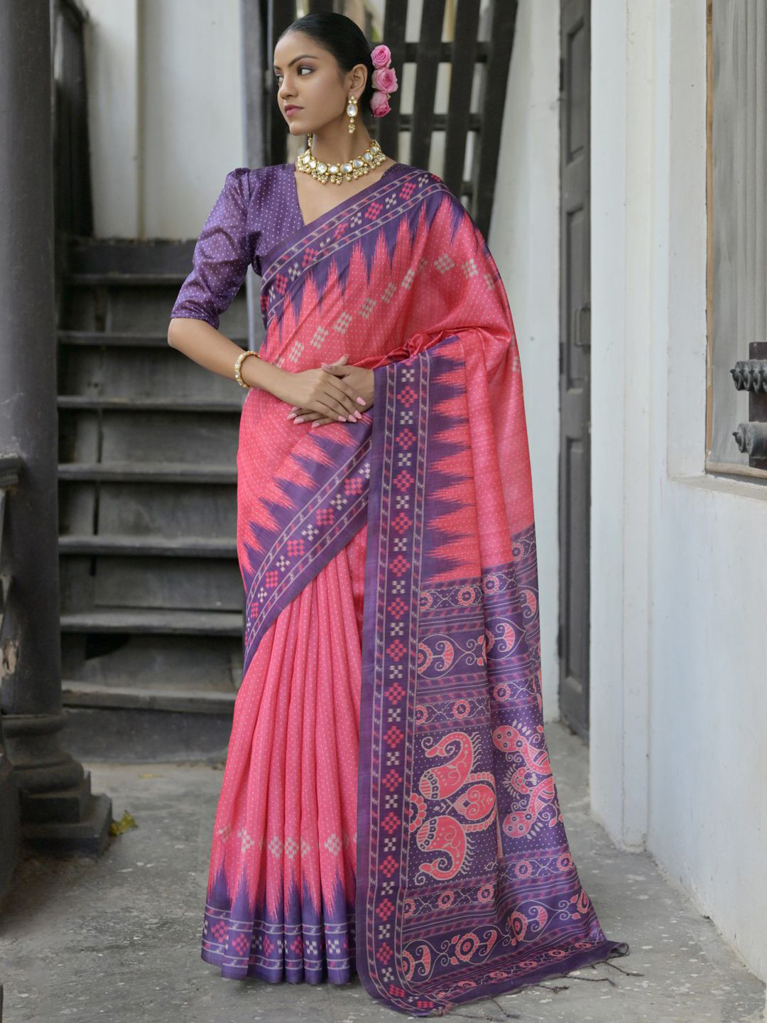 

Panzora Ethnic Motifs Printed Saree, Pink