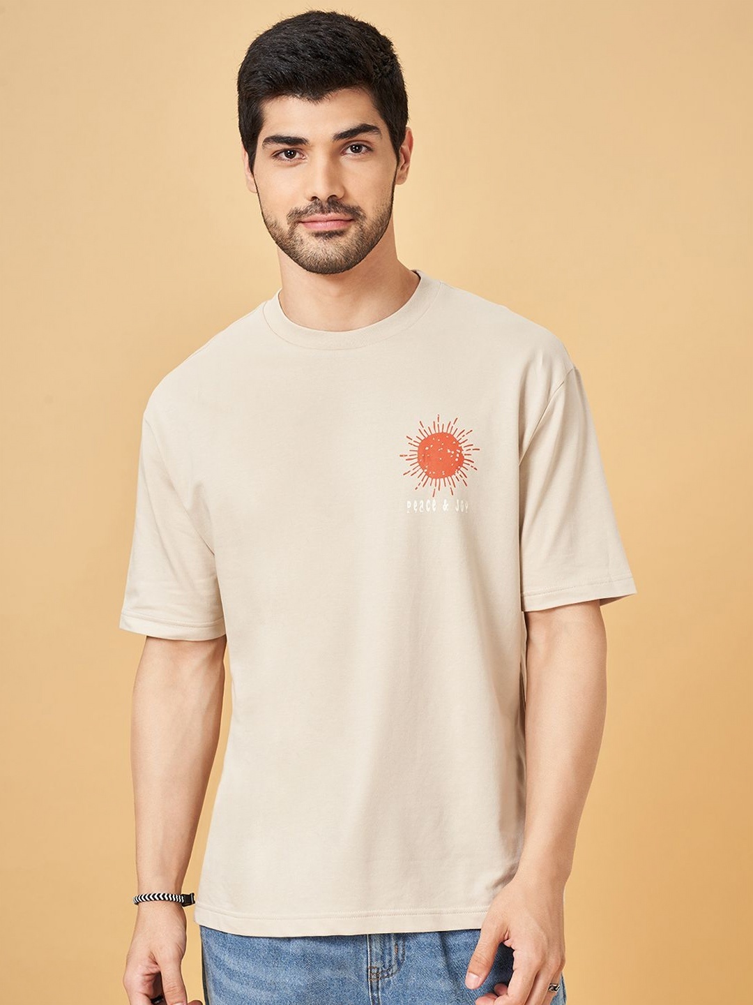 

People Men Typography Printed V-Neck Pockets Boxy T-shirt, Green