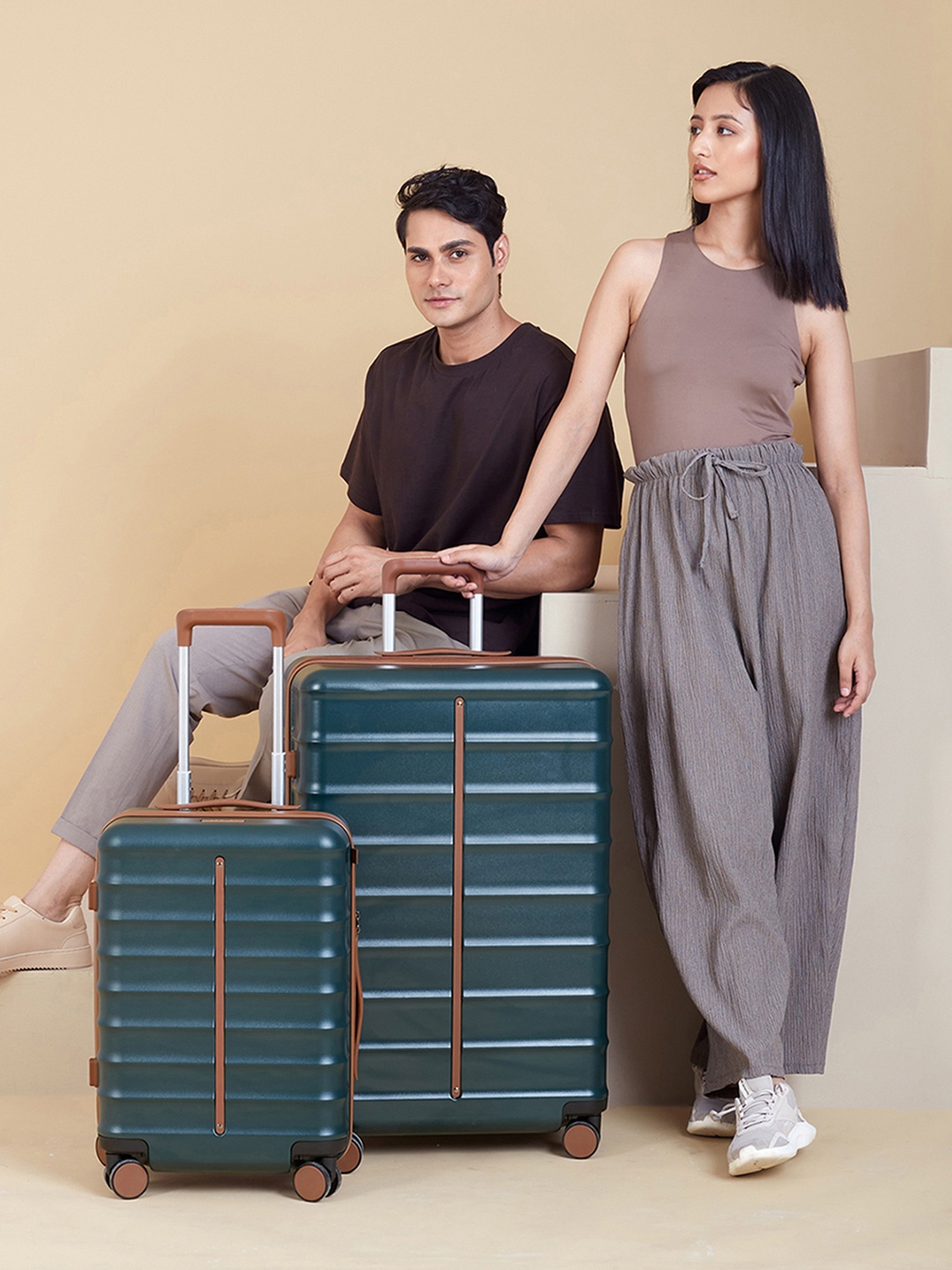

Assembly Premium Set of 2 Cabin and Check-In Trolley Bag - Green - Odyssey 20 & 28 Inches