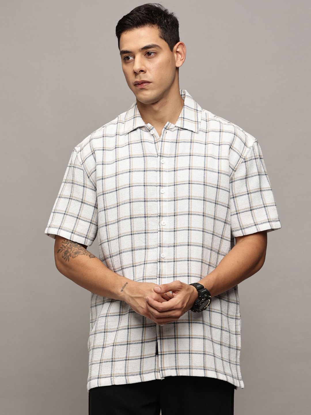 The Roadster Lifestyle Co Men Checked Oversized Casual Shirt, White