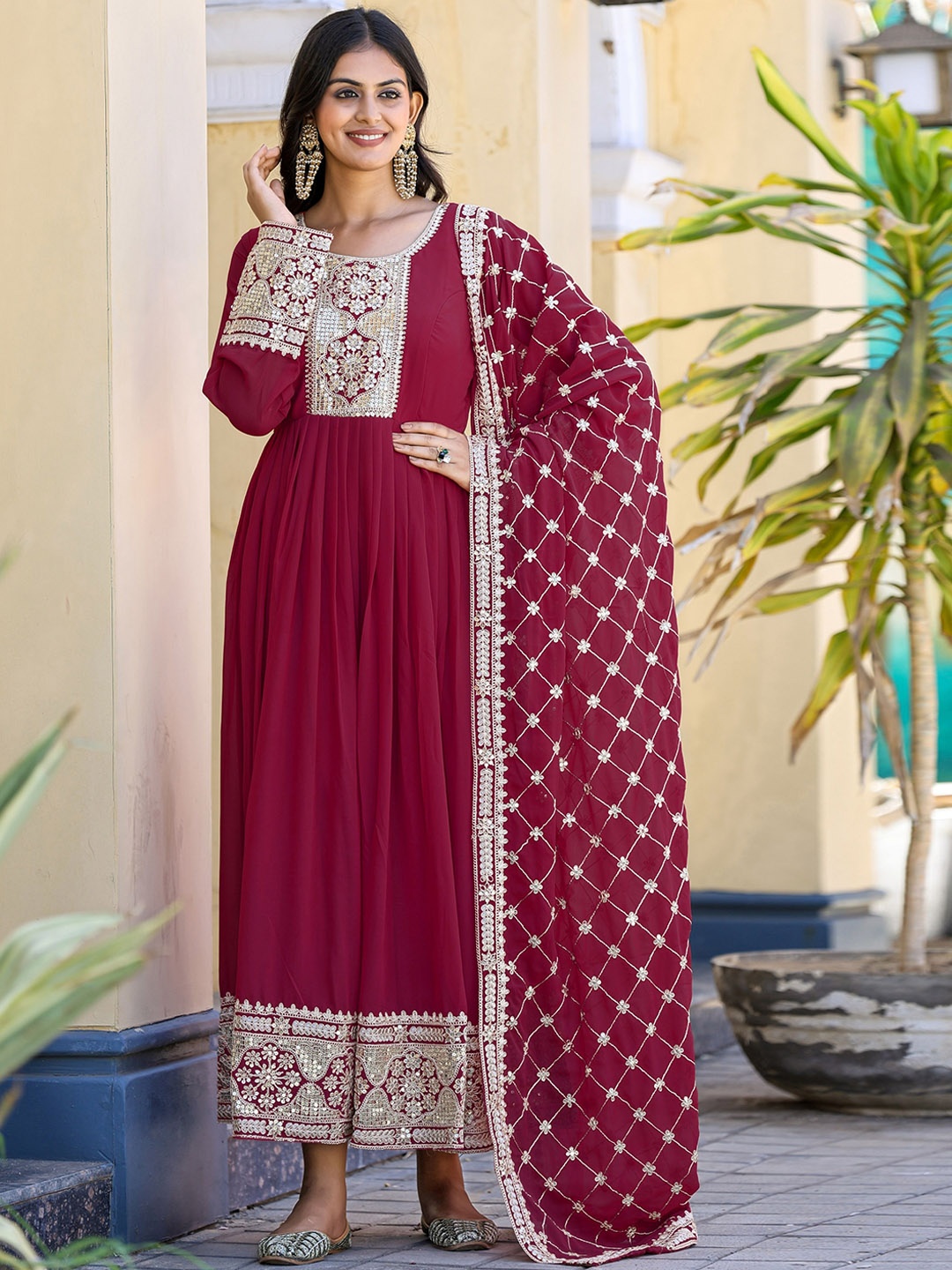 

NIZA FASHION Floral Embroidered Regular Sequinned Kurta with Salwar & With Dupatta, Maroon