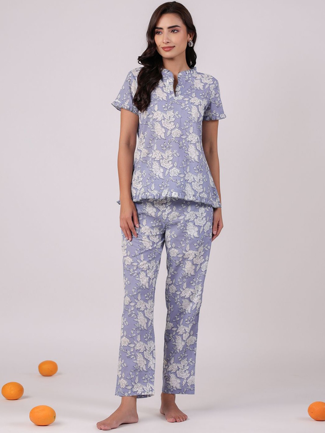 

SANSKRUTIHOMES Women Pure Cotton Floral Print Night Suit, Blue