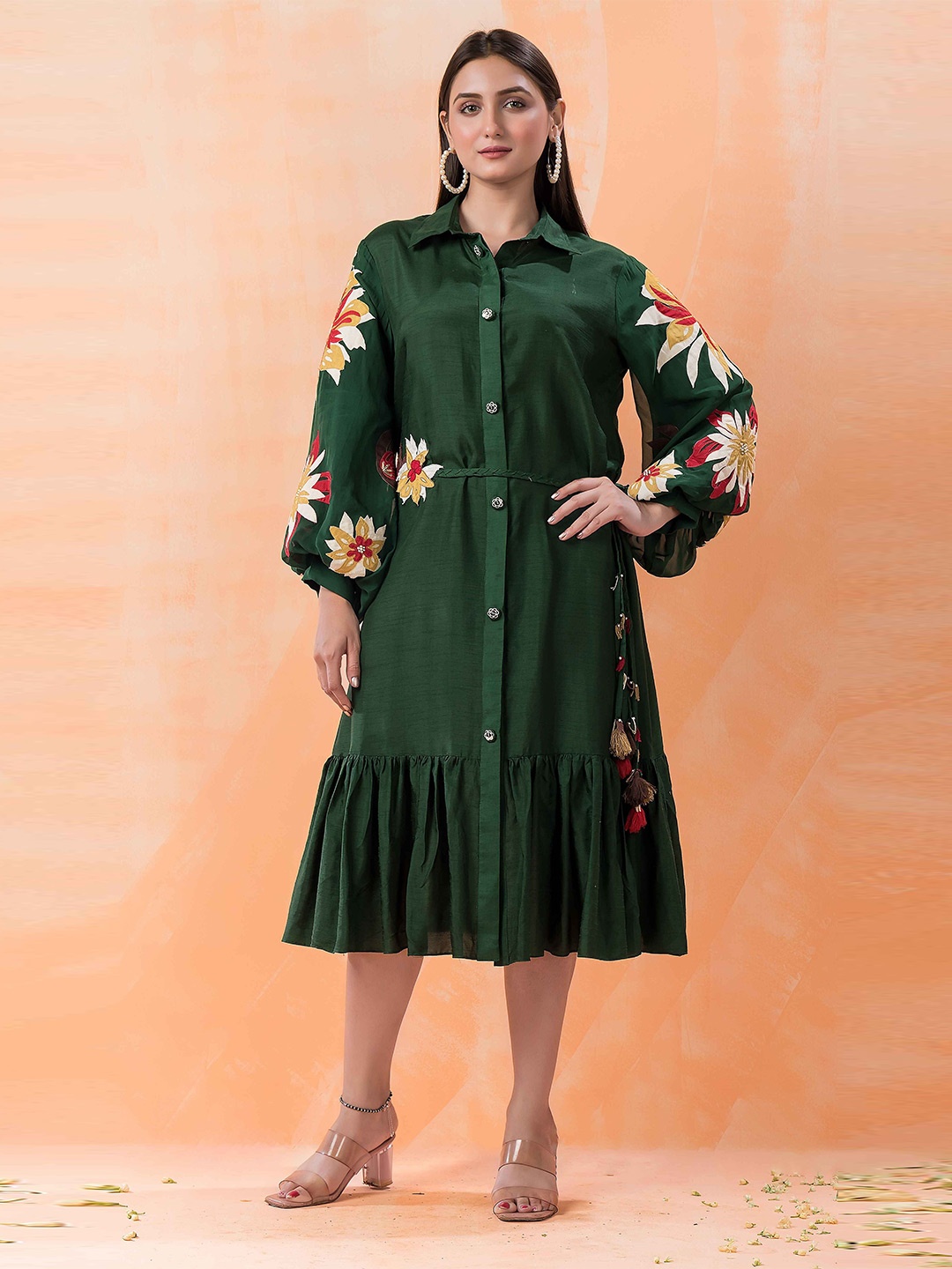 

SACRED SUTA Women Floral Print Cuffed Sleeve A-Line Midi Dress, Green