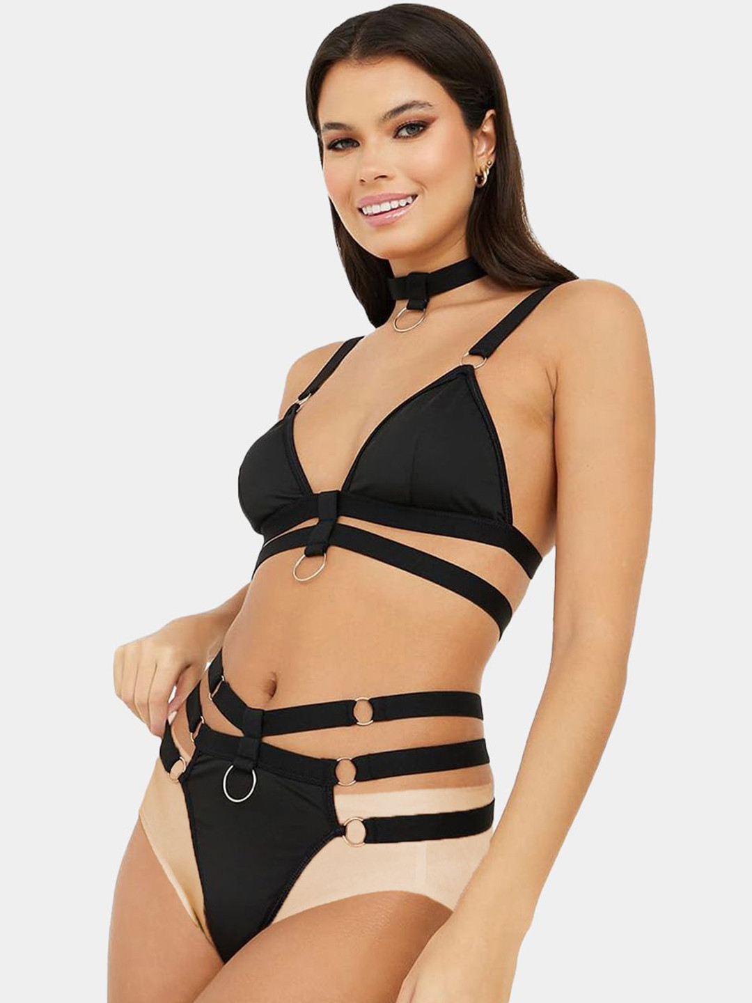 

FIMBUL Ring Linked Cut Out Non Padded Lingerie Set, Black