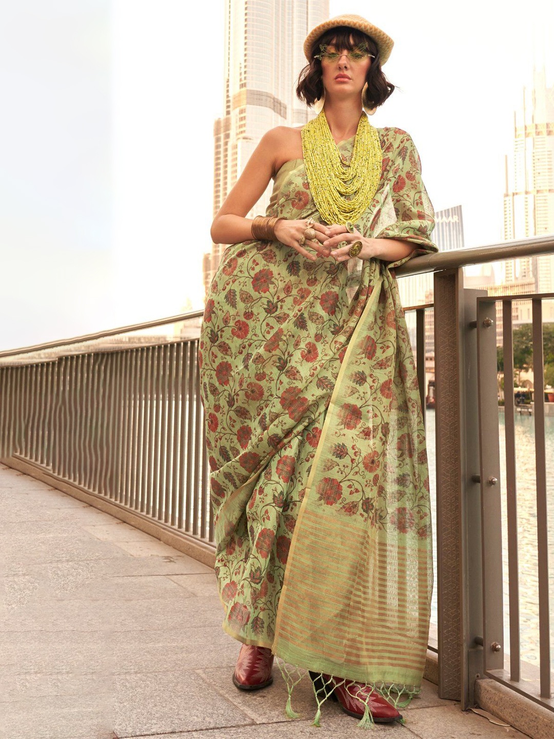 

MySilkLove Floral Printed Zari Border Saree, Green