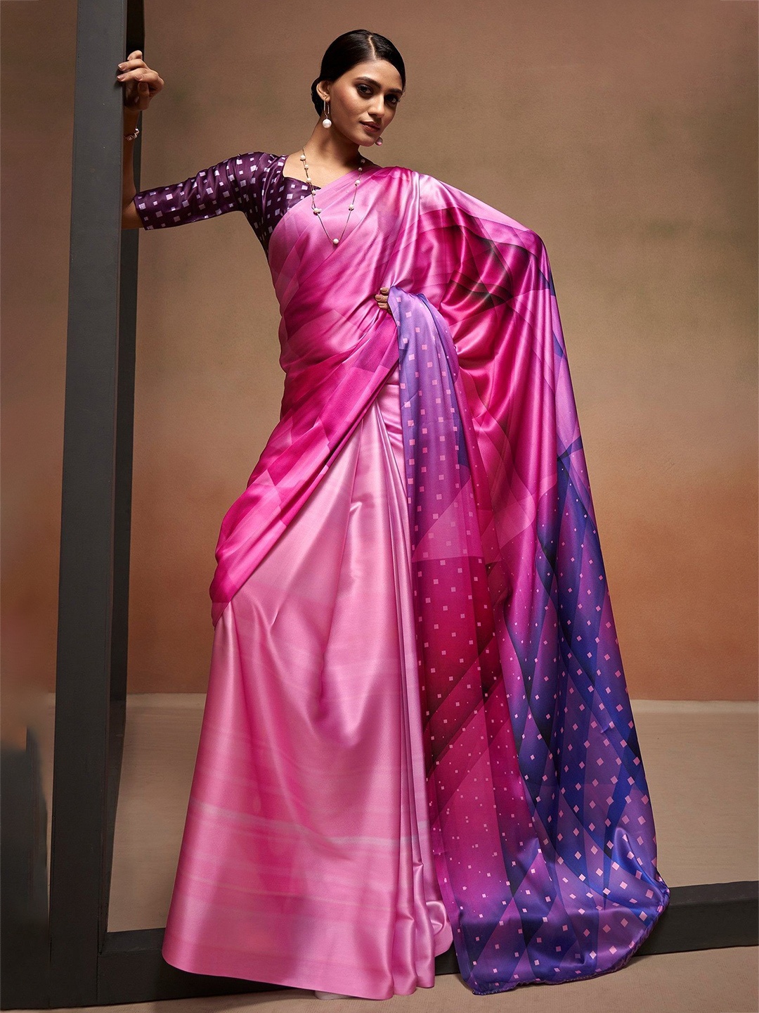 

MySilkLove Polka Dot Printed No Border Saree, Pink