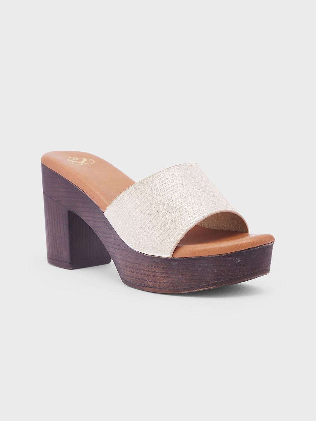

Sole To Soul Open Toe Platform Sandals, Champagne