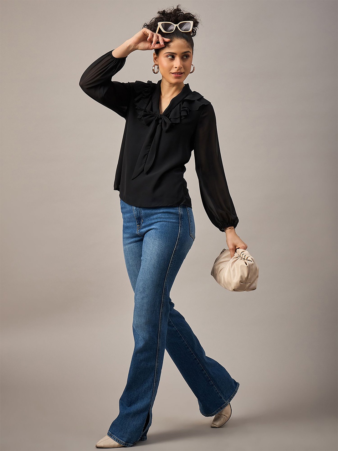 

The Roadster Life Co. Women Solid V-Neck Polyester Top, Black