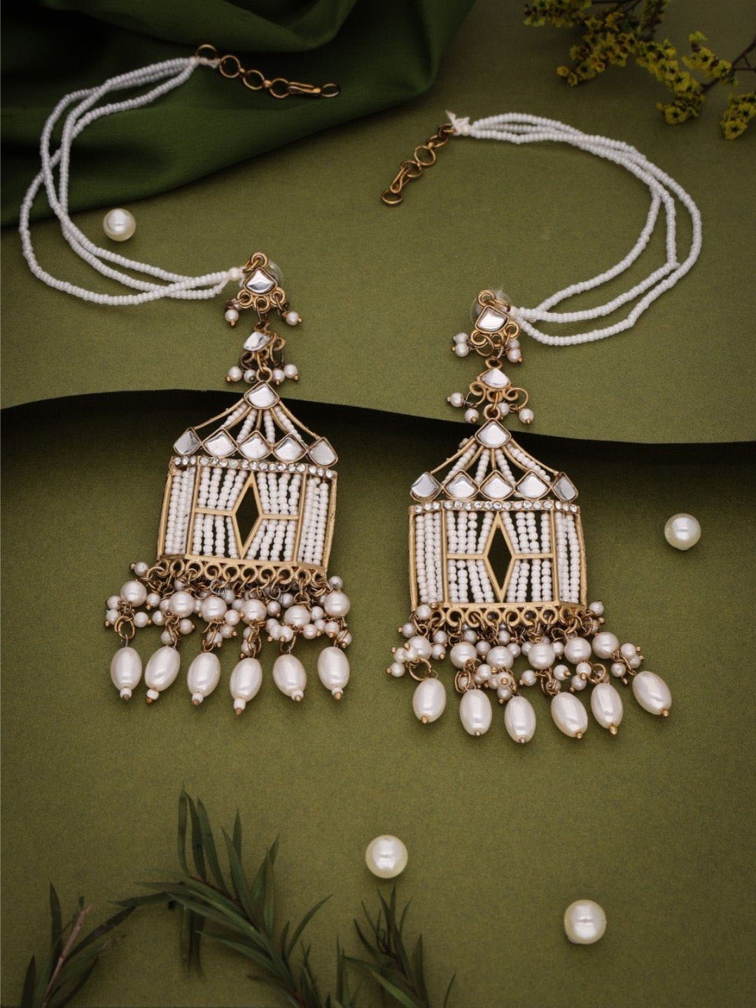 

Anouk White Gold-Plated Sterling Silver Stone-Studded & Beaded Jewellery Set
