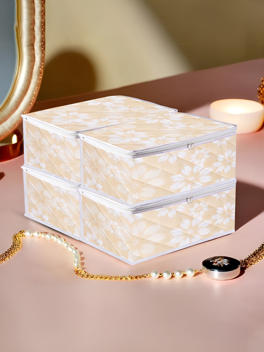 

Kuber Industries Beige & White 4 Pieces Printed Water Proof Jewellery Organisers
