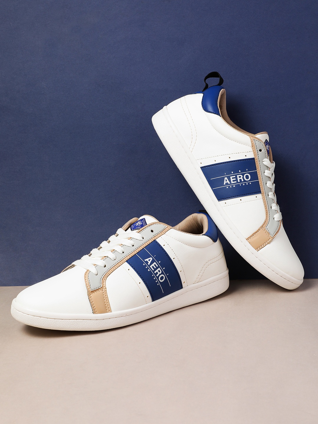 

Aeropostale Men Colourblocked Sneakers, White