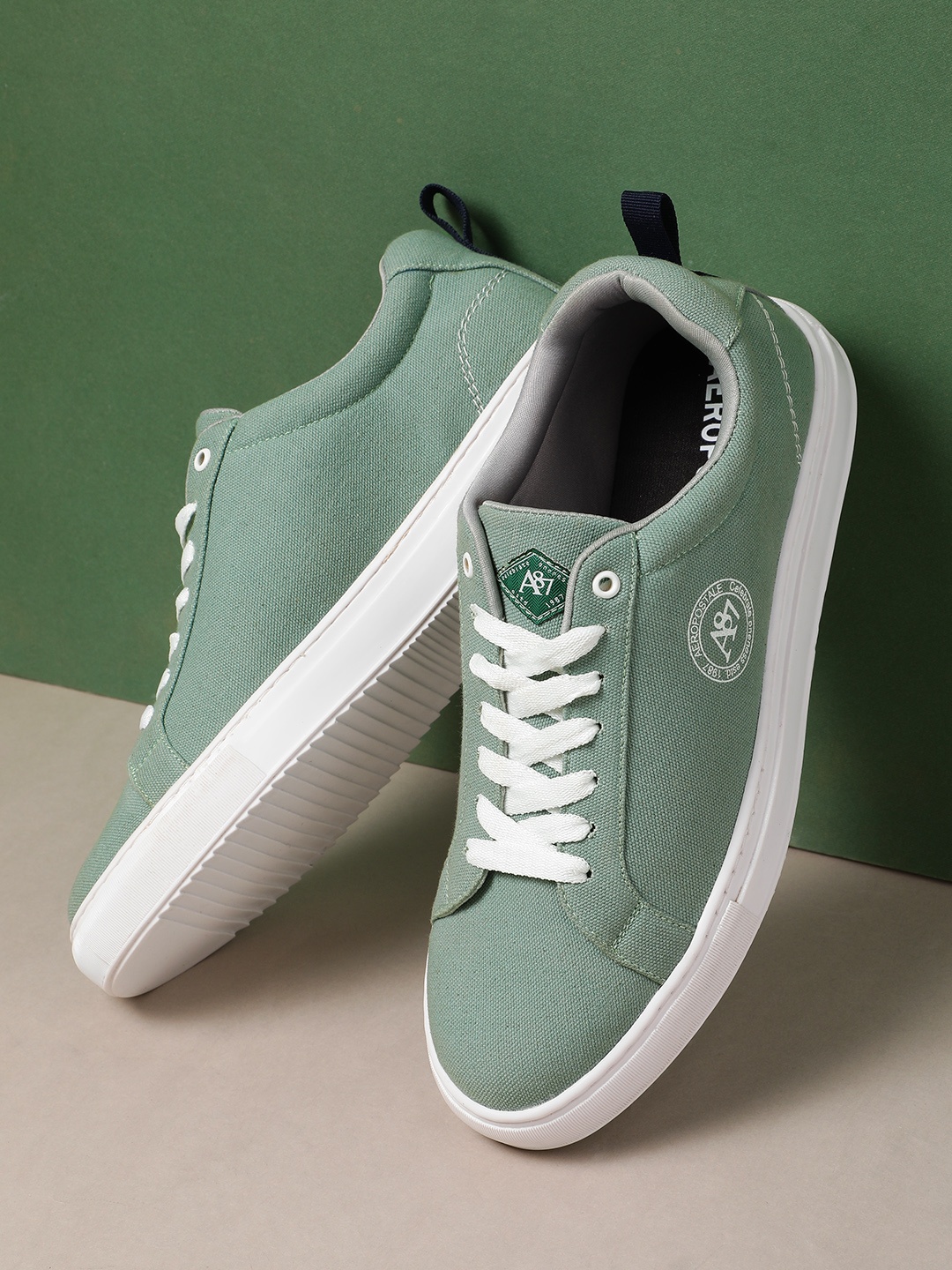 

Aeropostale Men Everyday Sneakers, Green
