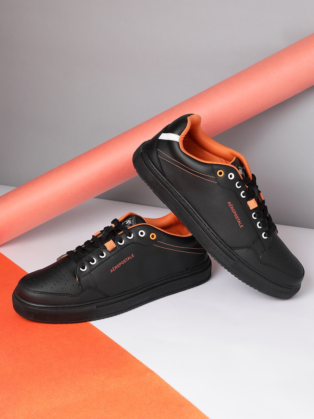 

Aeropostale Men Everyday Sneakers, Black