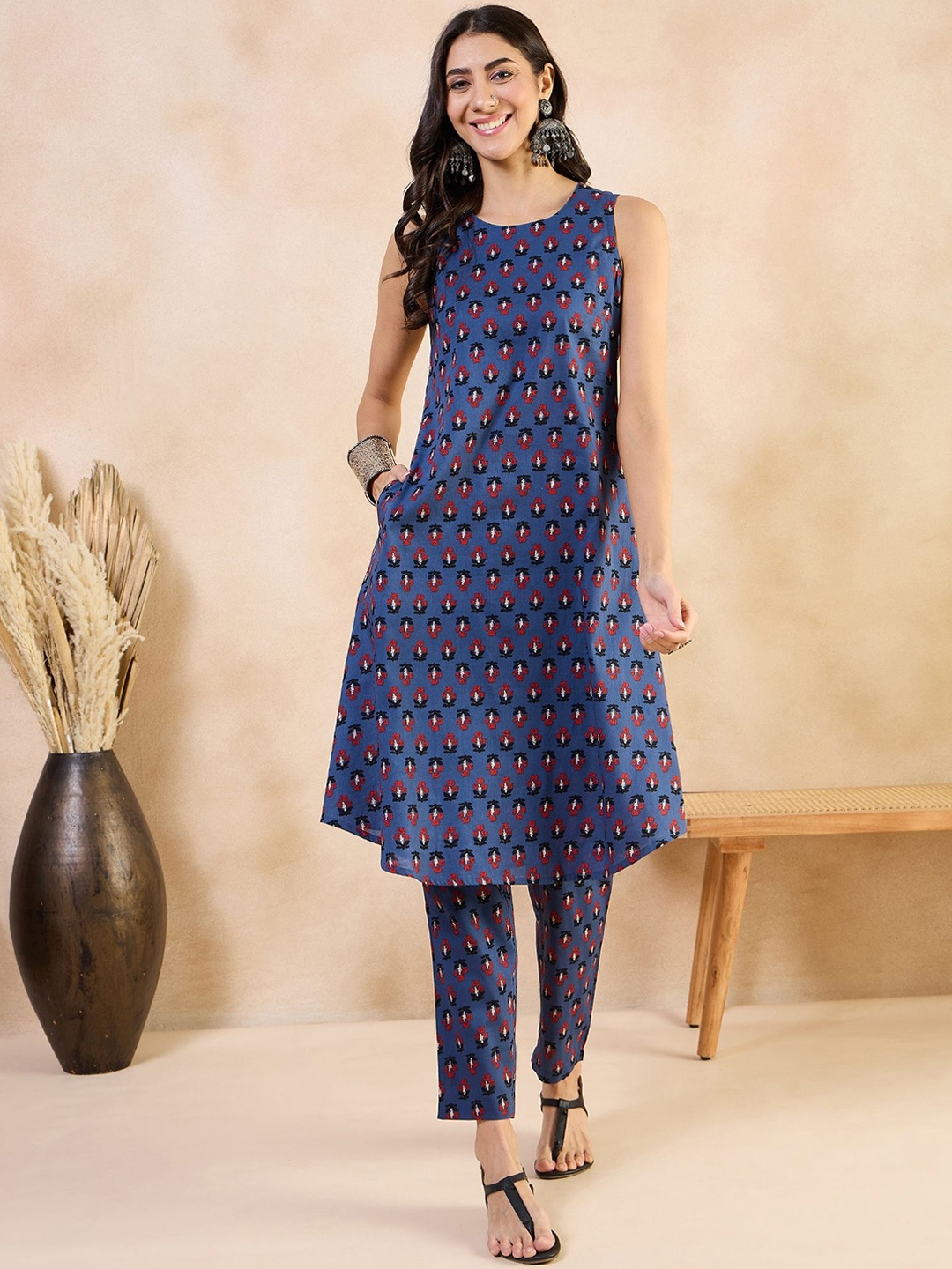 

Anouk Ethnic Motifs Printed Round Neck Regular Pure Cotton A-line Kurta With Trousers, Blue
