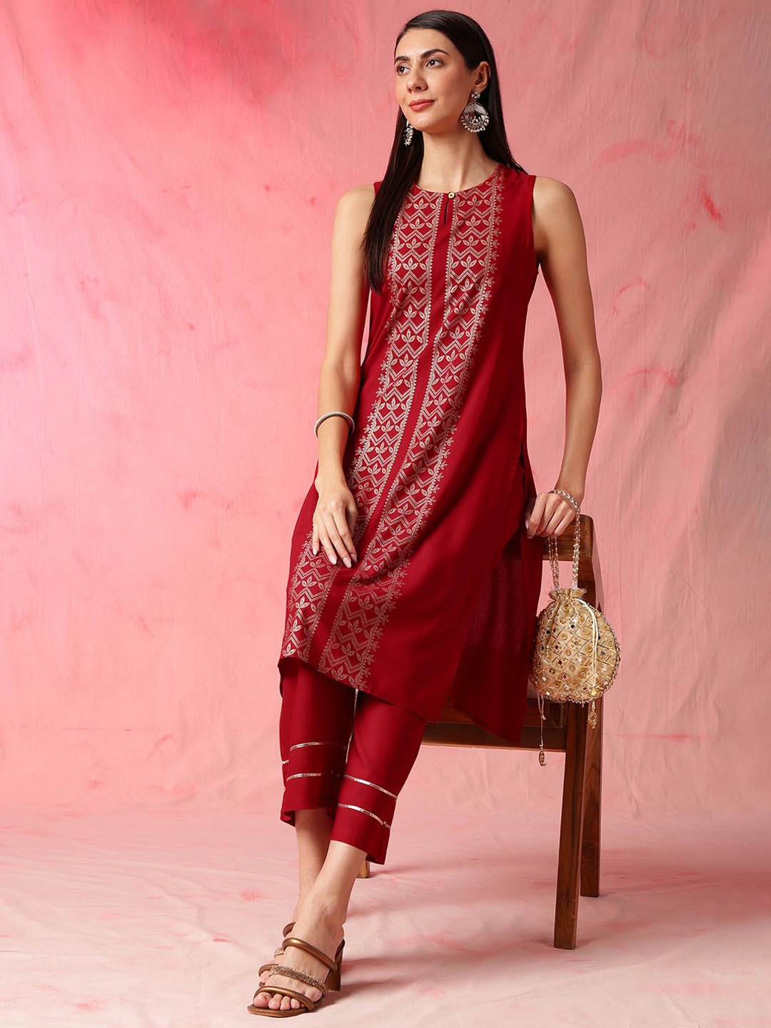 

Anouk Ethnic Motifs Woven Design Round Neck Regular Zari Straight Kurta With Palazzos, Maroon