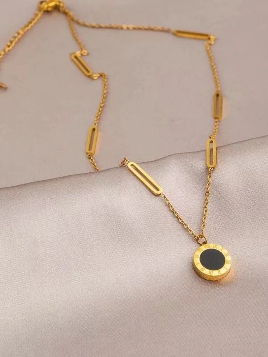 

VIEN Gold-Plated Stainless Steel Necklace