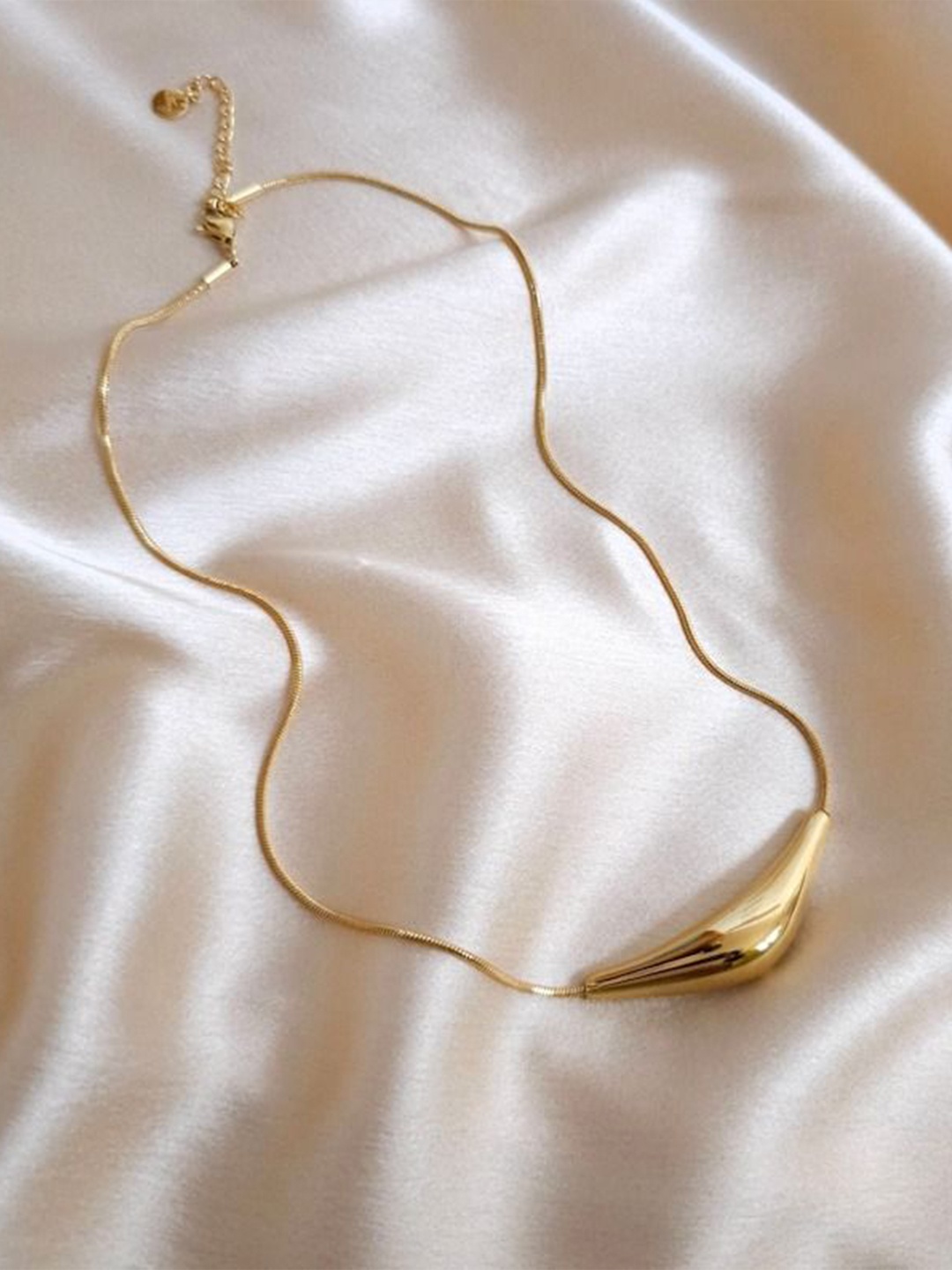 

VIEN Gold-Plated Stainless Steel Tube Choker Necklace