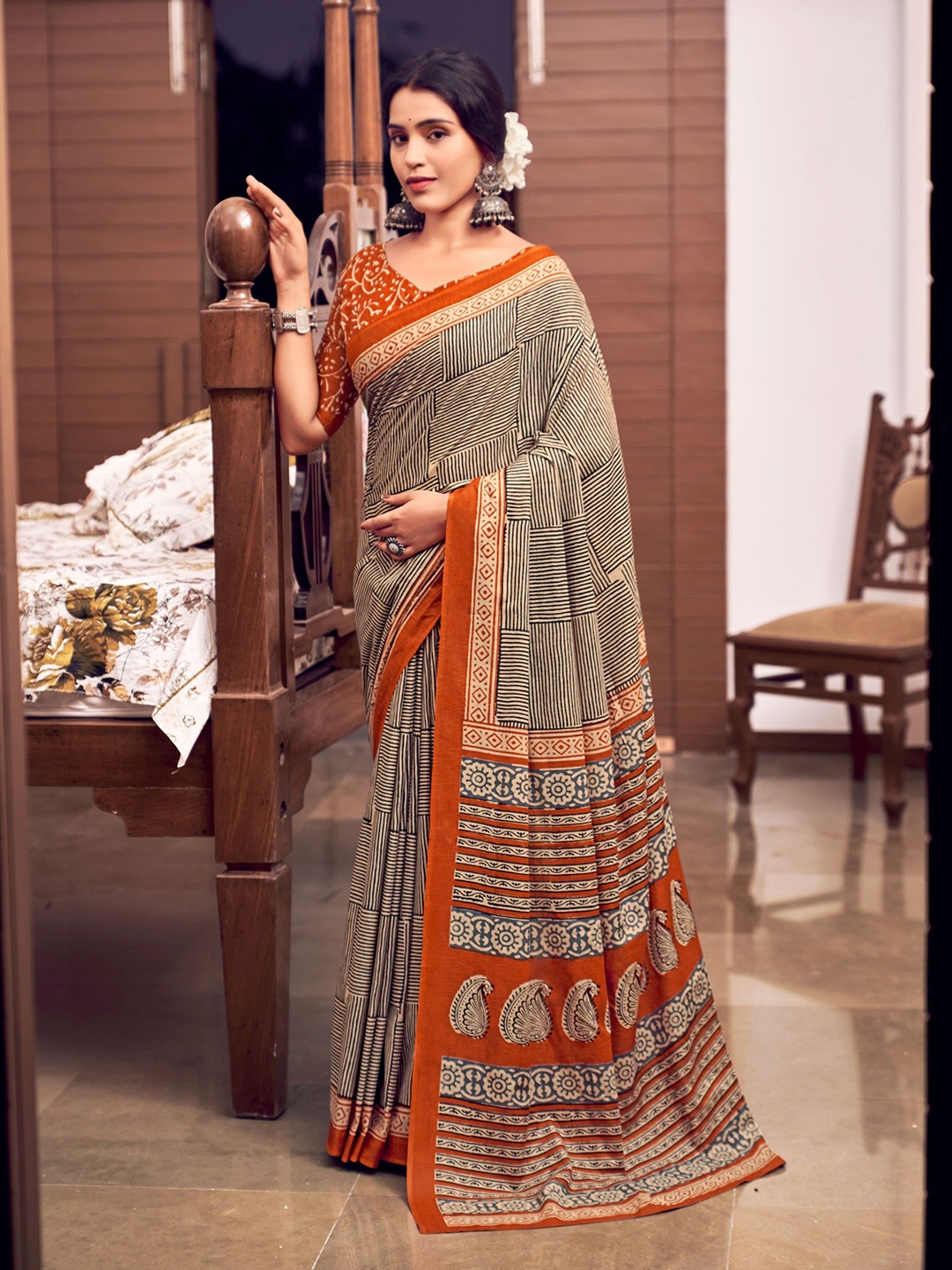 

Munir Ajrak Block Printed Pure Cotton Bagru Saree, Orange