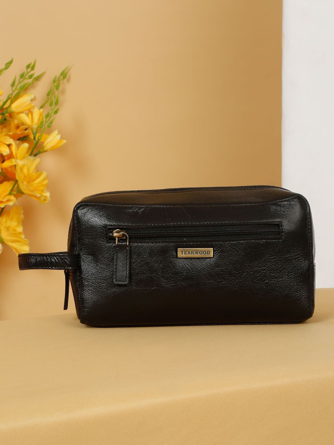 

Teakwood Leathers Textured Travel Kit, Black