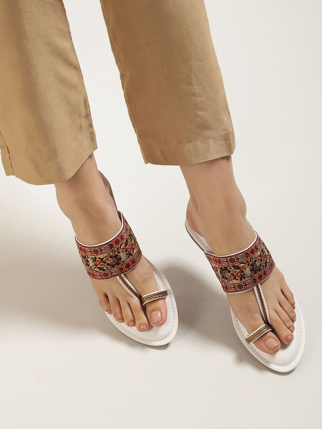 

Anouk Women Woven Design Embroidered One Toe Flats, White