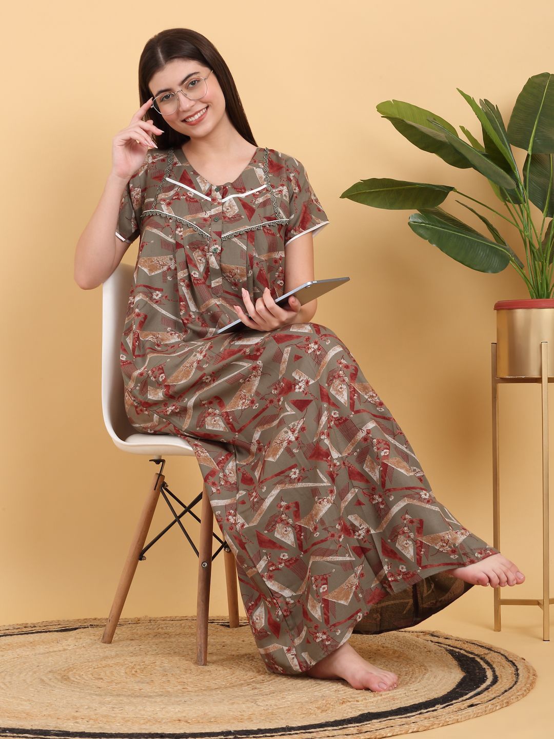 

Sweet Dreams Round Neck Printed Maxi Nightdress, Green