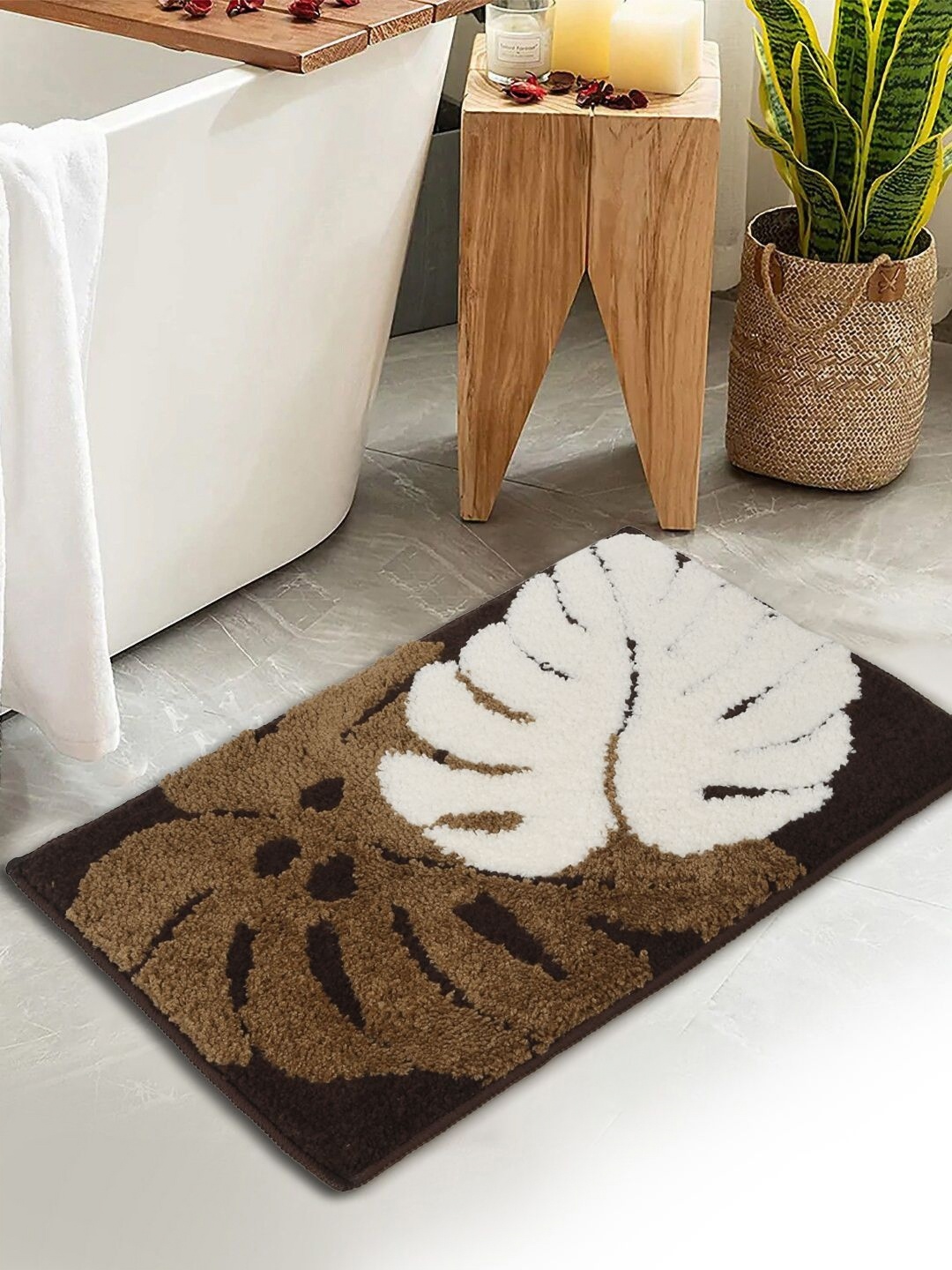 

HOSTA HOMES Brown & Black 280 GSM Patterned Water Absorbent Anti-Skid Cotton Bath Rug