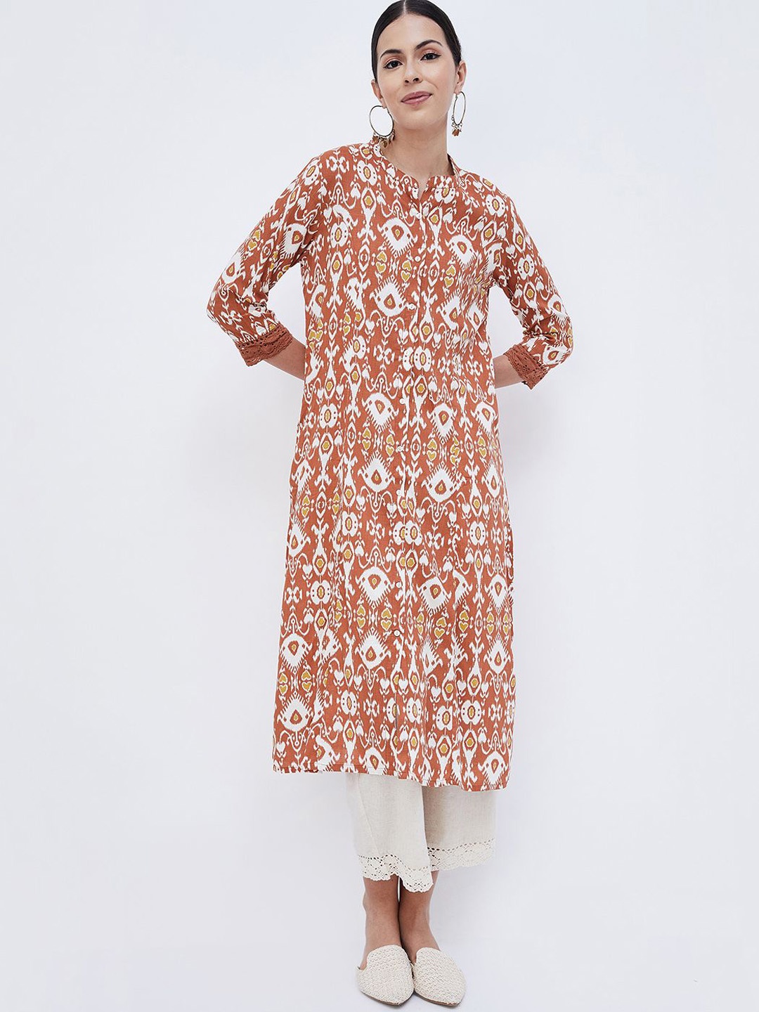 

Melange by Lifestyle Ethnic Motifs Printed Mandarin Collar Straight Kurta, Rust