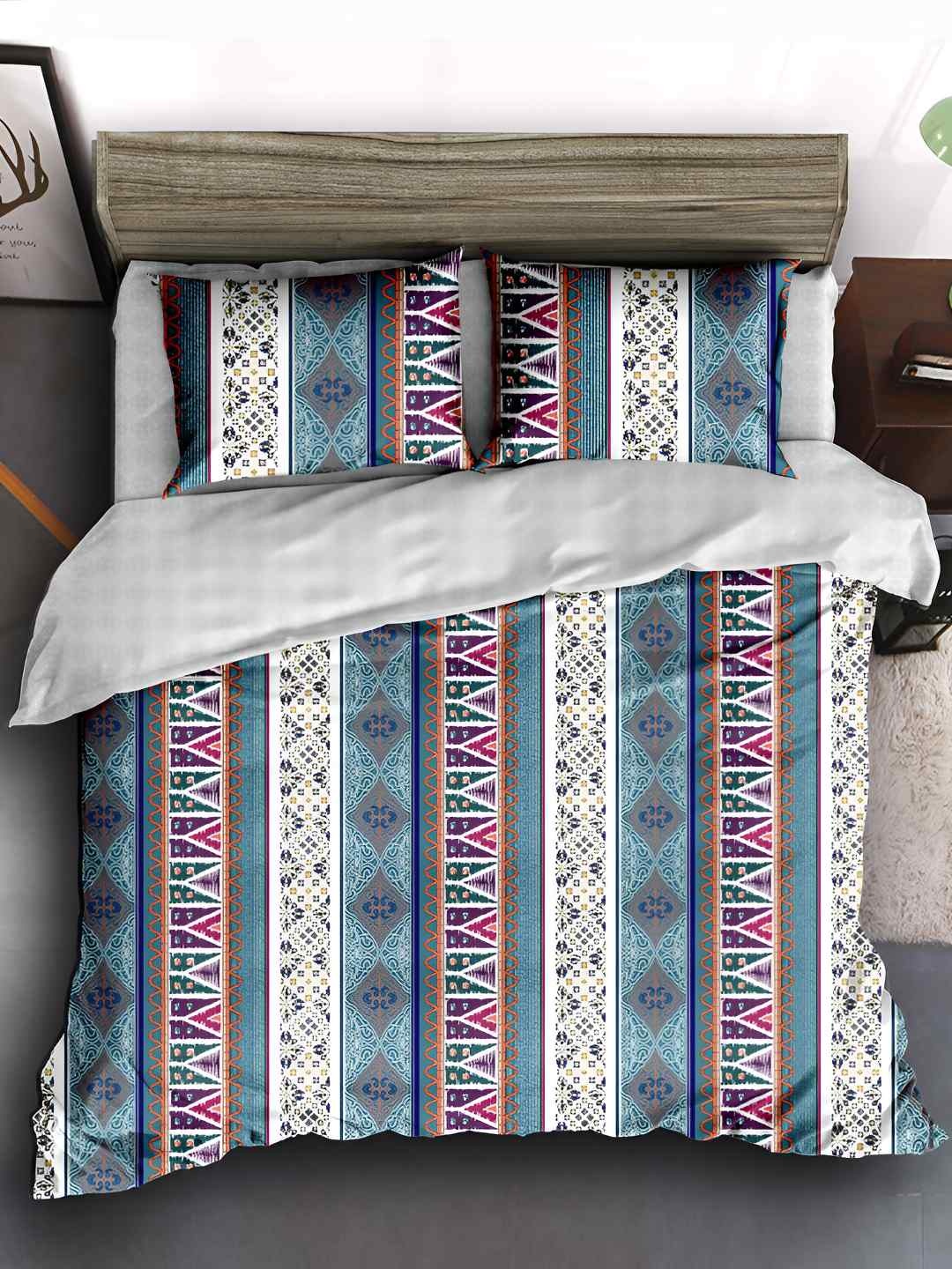

Story@home Boho Blue & White Printed 240 TC Satin Finish Queen Bedsheet Set