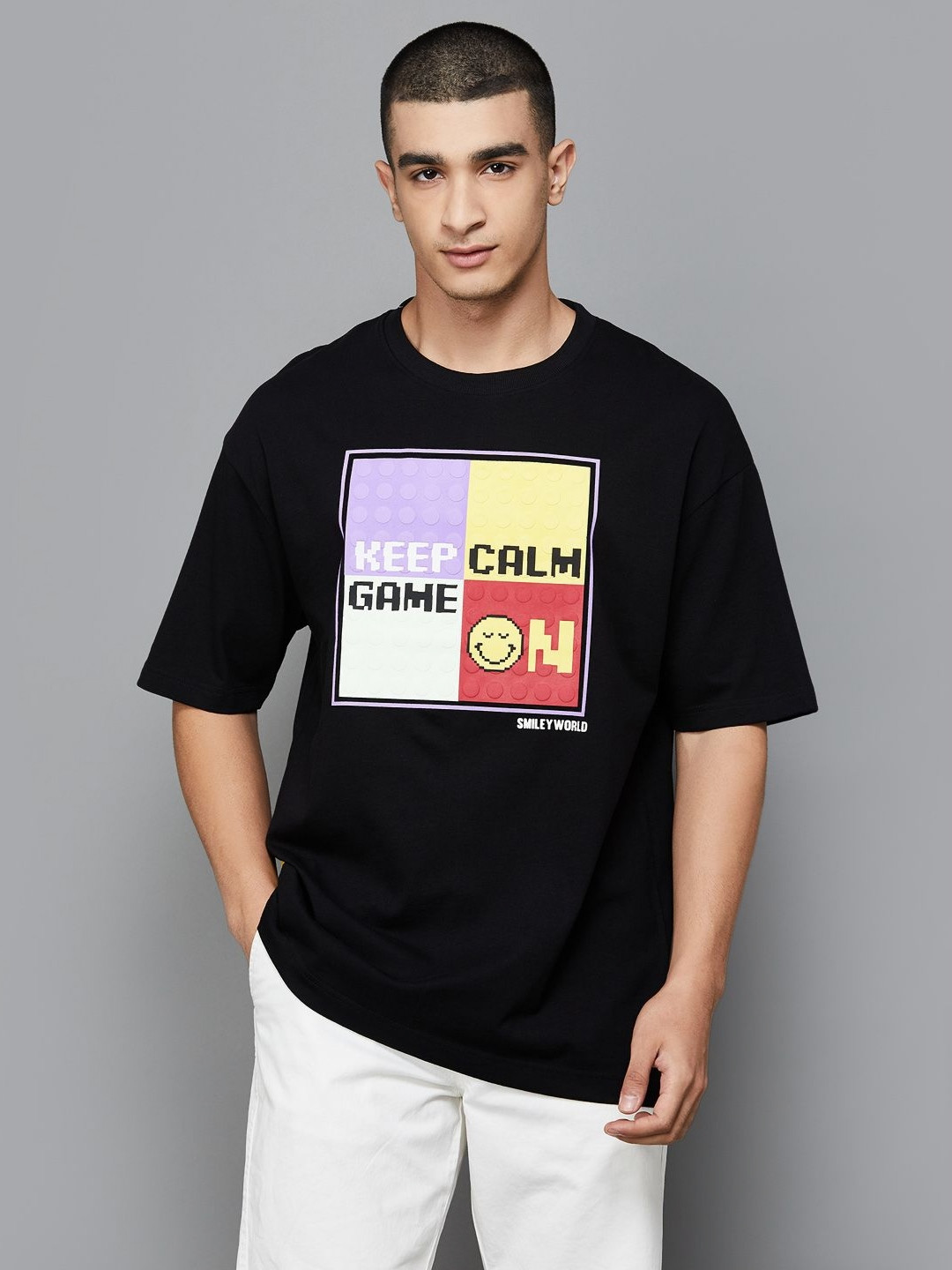 

SmileyWorld Men Typography Printed Drop Shoulder Sleeves Oversized T-shirt, Black