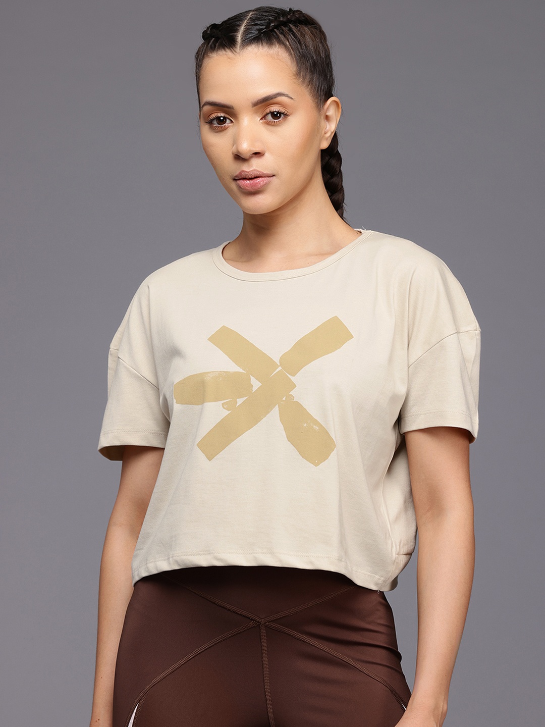 

HRX by Hrithik Roshan Printed Cut Out Back Yoga T-shirt, Beige