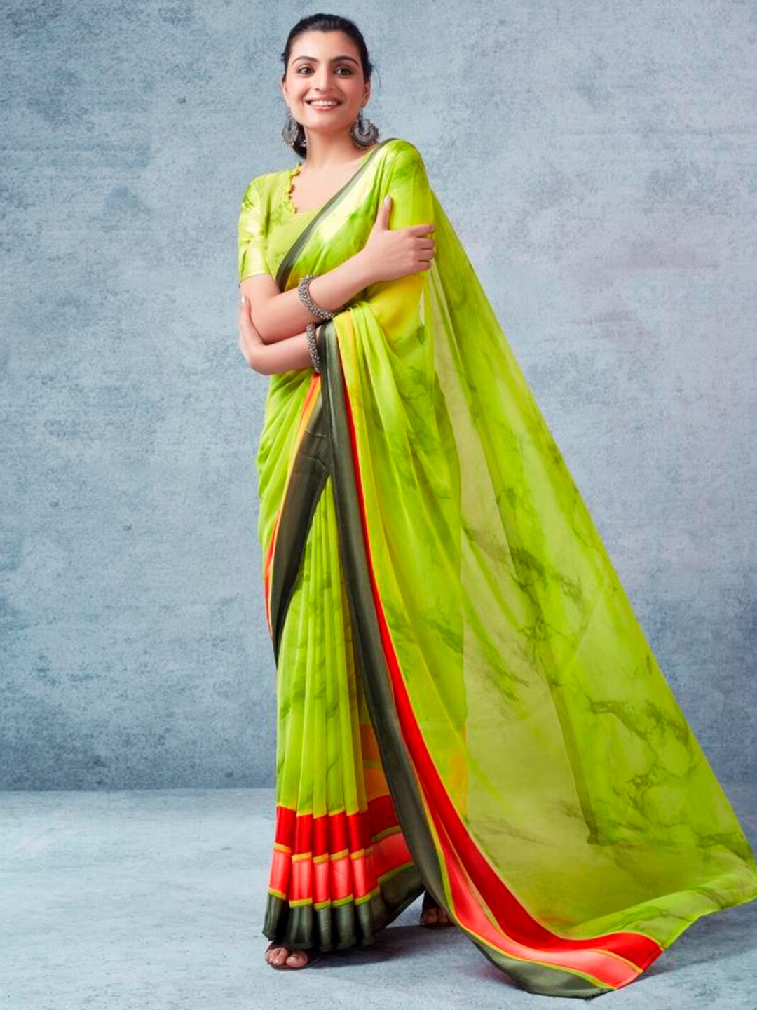 

SANJANA SILK Tie & Dye Printed Pure Georgette Saree, Green
