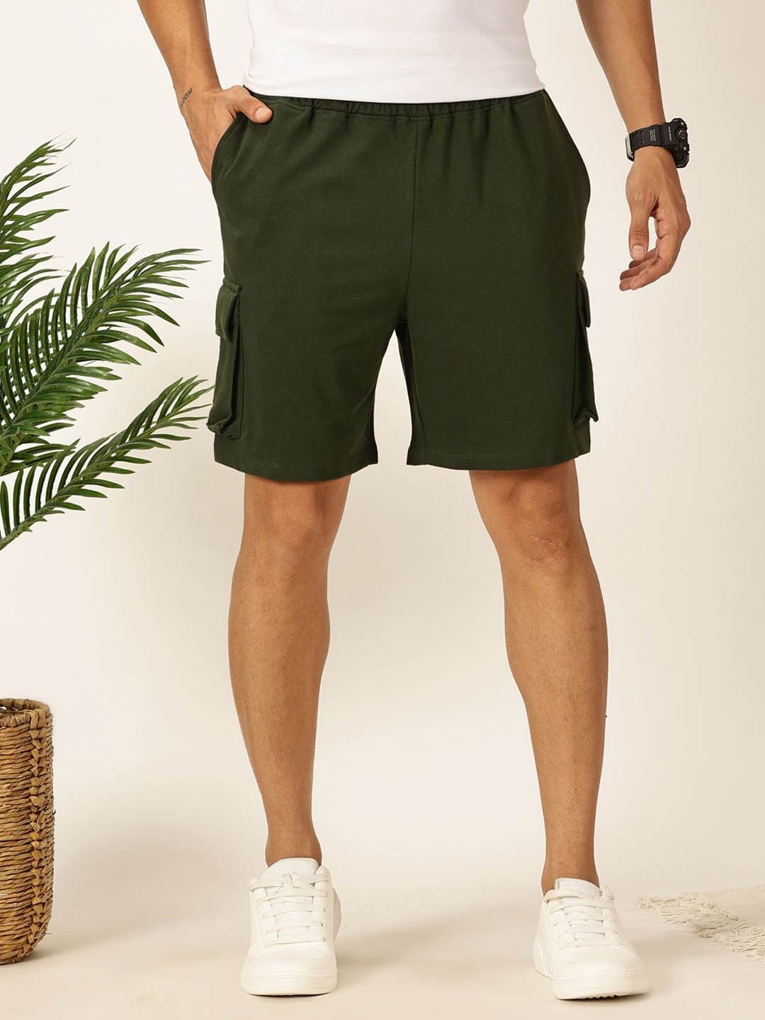 

Thomas Scott Men Mid-Rise Casual Shorts, Green