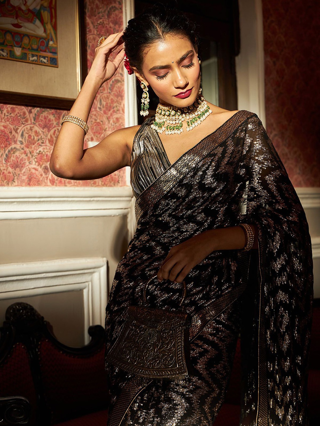 

Sabaahat Embellished Sequinned Pure Chiffon Saree, Black