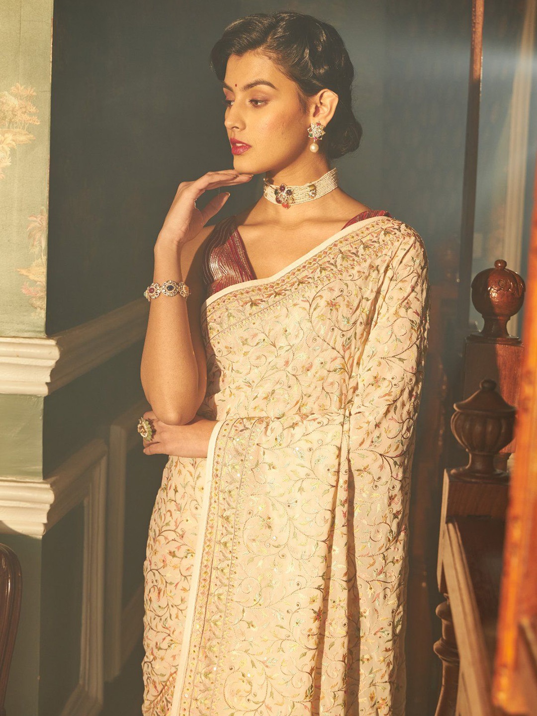 

Sabaahat Ethnic Motif Embroidered Pure Silk Saree, Off white