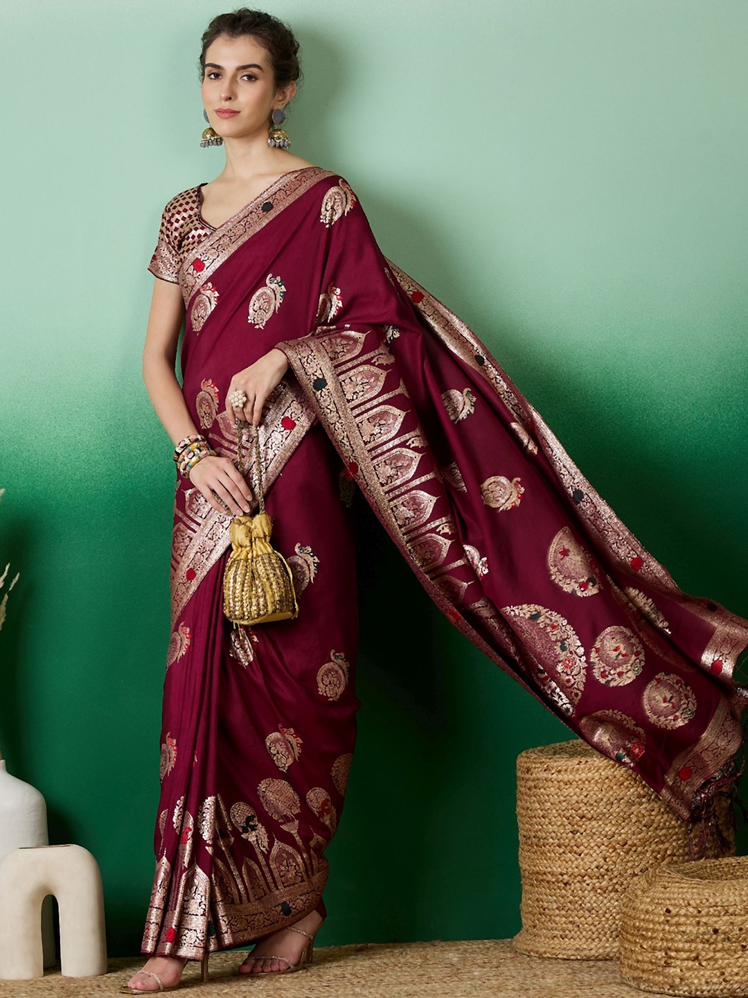 

Sangria Ethnic Motif Zari Woven Kanjeevaram Saree with Blouse, Maroon