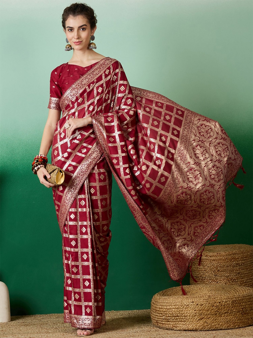 

Sangria Zari Woven Kanjeevaram Saree with Blouse, Maroon