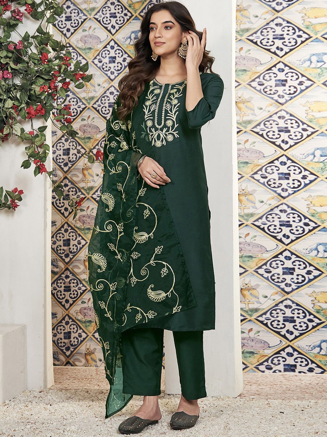 

KALINI Ethnic Motifs Yoke Design Thread Work Kurta With Trousers & Dupatta, Green