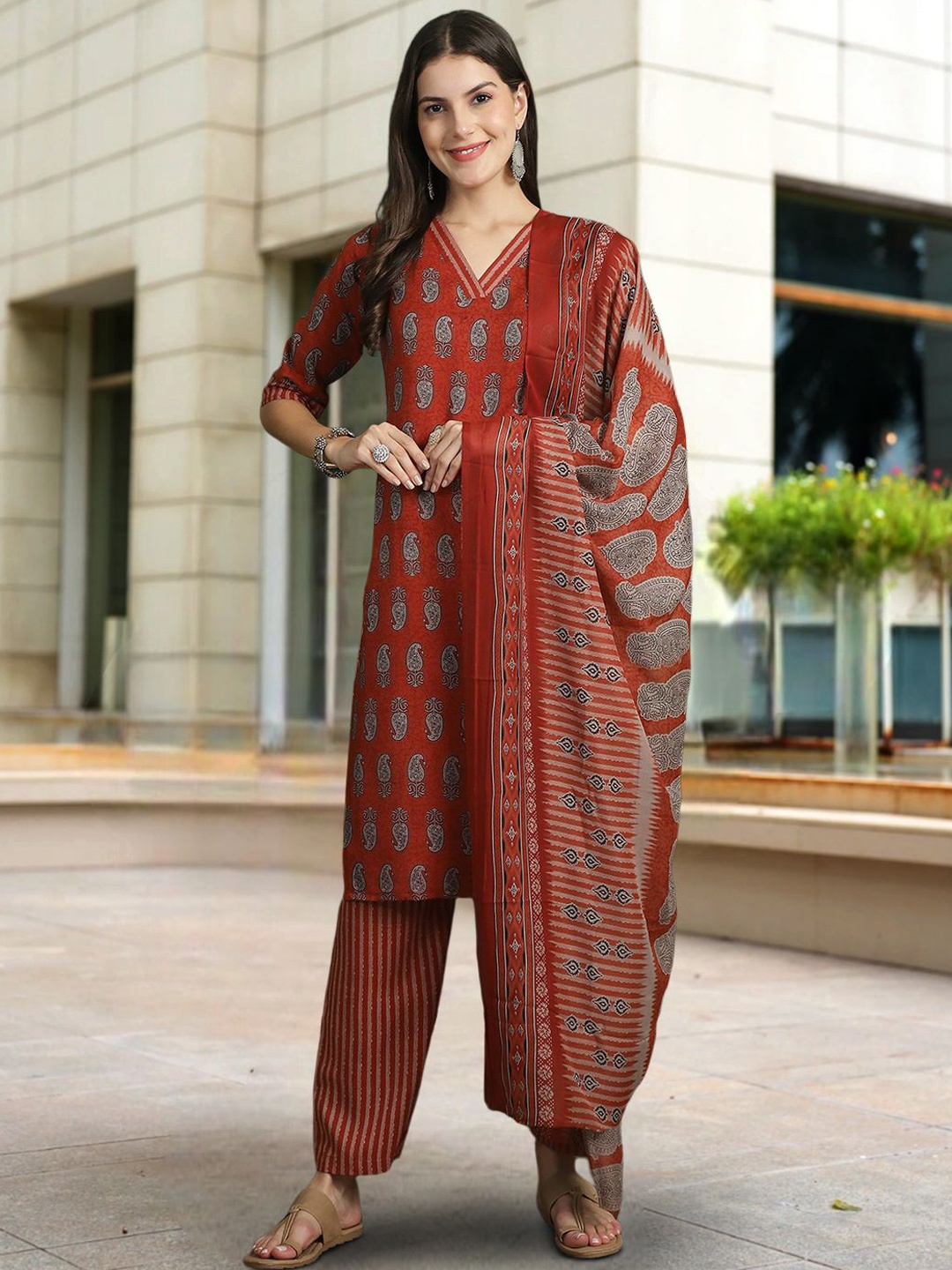 

7Threads Paisley Printed Regular Kurta with Trousers & Dupatta, Red