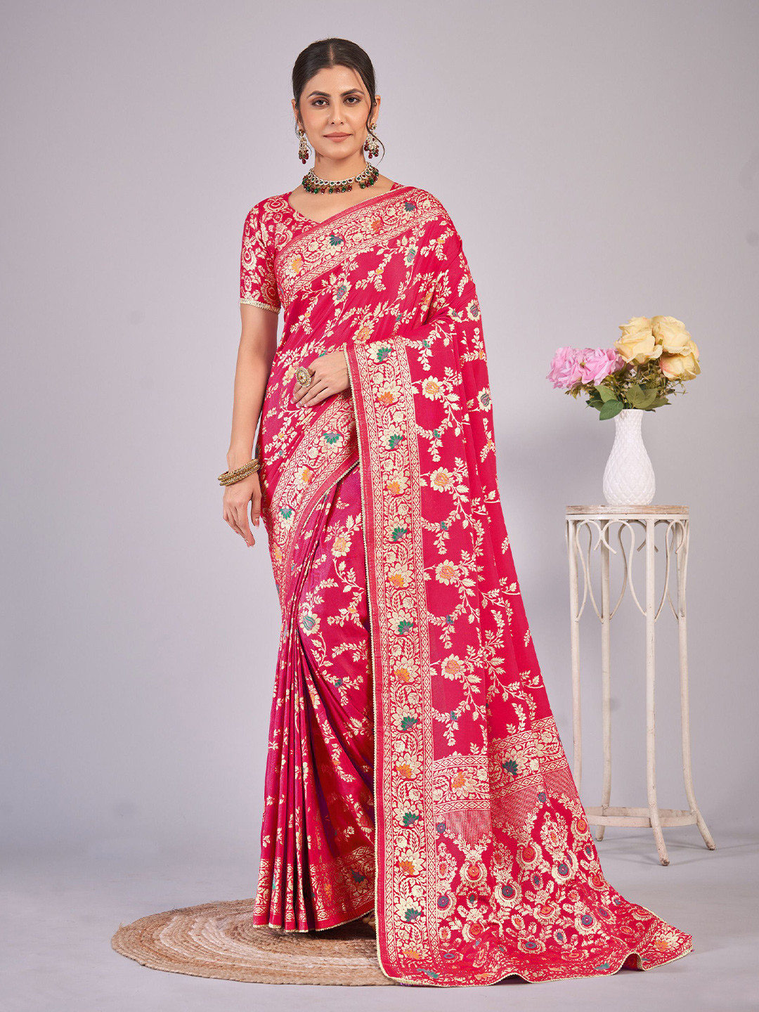 

SHRI MAHAVEER RAJASTHANI SAREE Ethnic Motif Zari Woven Banarasi Saree, Rose