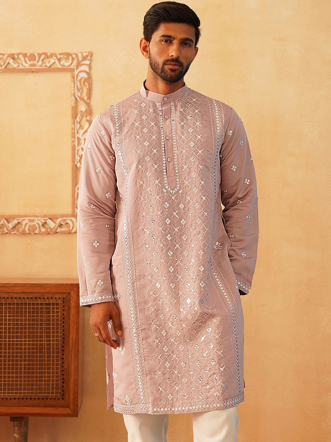 

Jompers Geometric Embroidered Mandarin Collar Thread Work Straight Kurta, Peach