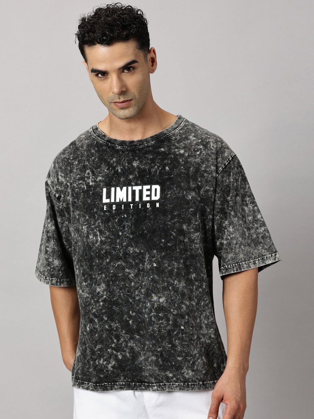 

THE HOLLANDER Men Graphic Printed Drop Shoulder Sleeve Cotton Oversized T-shirt, Black