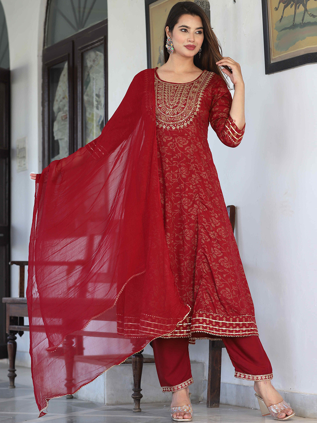 

SINGNI Ethnic Motifs Printed Regular Anarkali Kurta with Trousers & With Dupatta, Maroon