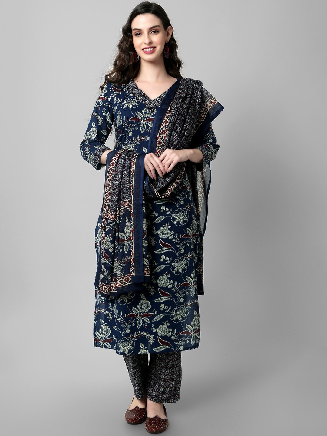 

Arayna Floral Printed Regular Pure Cotton Straight Kurta With Palazzos & Dupatta, Blue