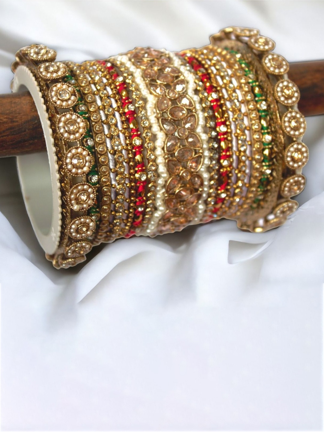 

leshya Set Of 62 Brass-Plated Kundan-Studded Bangles, Gold